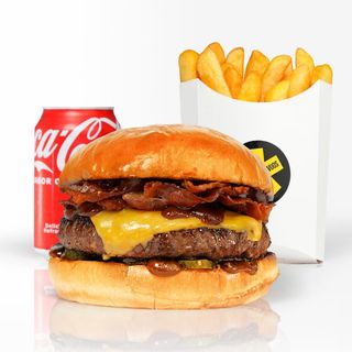 COMBO BBQ BACON CHEESEBURGER + PATATAS + BEBIDA
