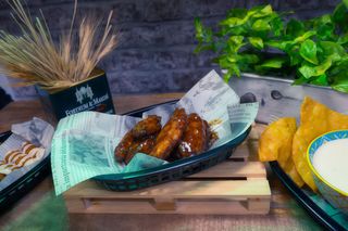 ALITAS DE POLLO REBOZADAS (TERIYAKI, BBQ Y/O BÚFALO)