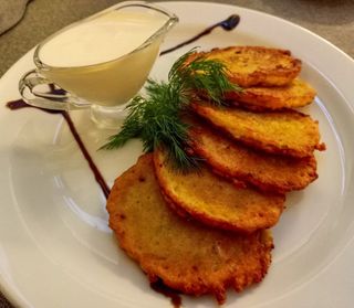 Деруни зі сметаною (200/25/50г)