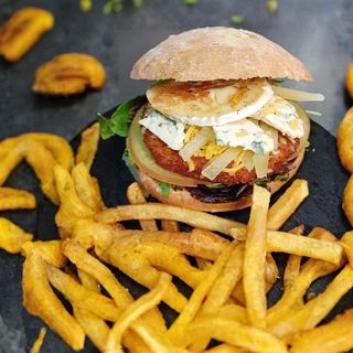 HAMBURGUESA CHICKEN 4 QUESOS