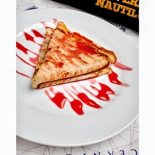 Clatite cu dulceata de fructe de padure