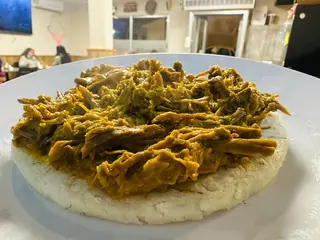 Arepa desmechada