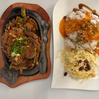 Kurczak na gorącym półmisku