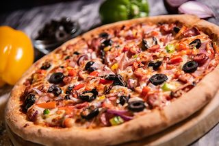 Pizza Taraneasca Ø32cm
