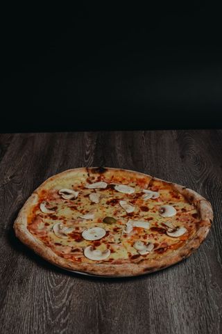 Capricciosa pizza srednja