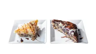 90- baklawa orzechowa + czekoladowa