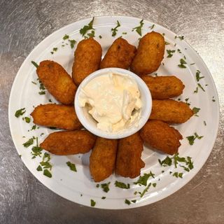 Ración de croquetas de bacalao (3 uds.)