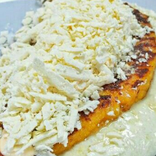 Cachapa con queso 