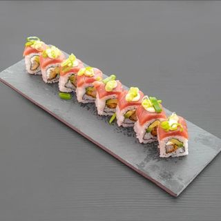 Atún dragón roll 8unidades