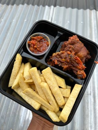 Fried yam and peppered chicken 