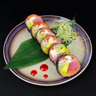 RS SashimiRoll z łososiem MOWI i tuńczykiem ze Sri Lanki 6szt