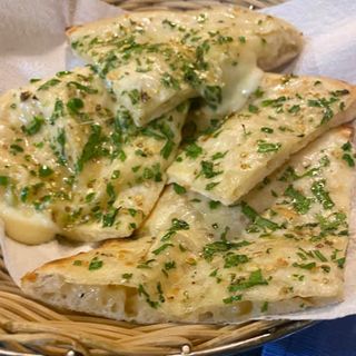 Garlic Cheese Naan