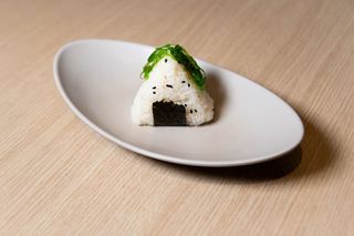 Onigiri wakame