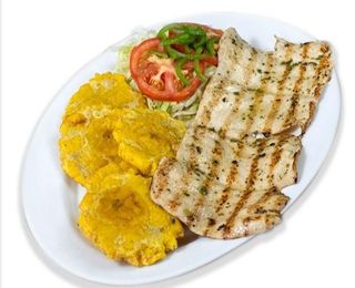 Plato Combinado De Pechuga De Pollo (300 G.)