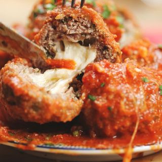 Mozzarella Stuffed Meat Balls