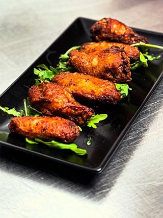 ¡Alitas locas BBQ! (6 uds.)