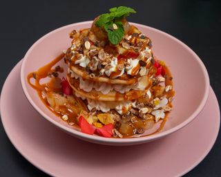 PANCAKES CARAMEL APPLE