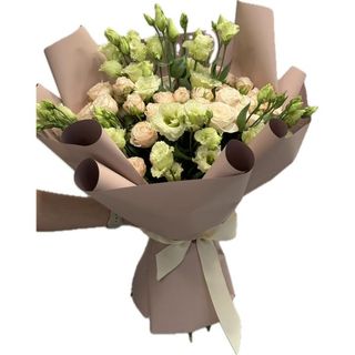 Bukiet Elegant duży - ozdobne opakowanie i odżywka gratis