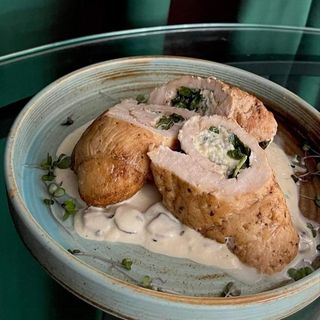 Курица со шпинатом / Pui cu spanac