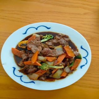 Ternera Salteada con Salsa Picante