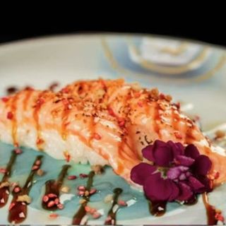 85. Salmón Flameado (2 Uds.)