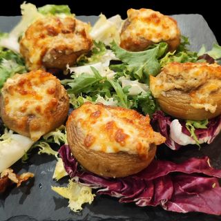 Champiñones gratinados