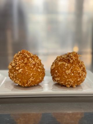 Coxinha Crocante de Galinha com Catupiry