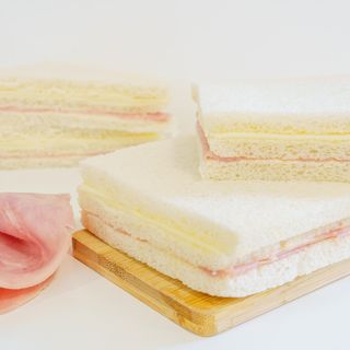 12 triples jamón y queso