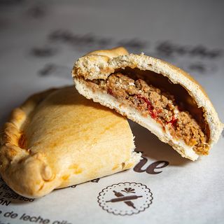Empanadas Argentinas (Carne)