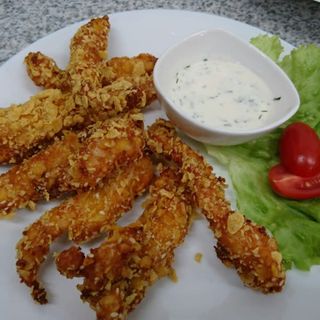 Хрупкави пилешки пръчици с корнфлейкс