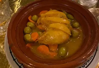Plato De Tajín De Pollo