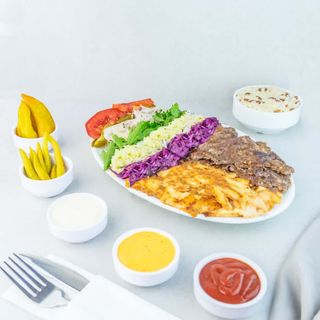 Farfurie mica cu orez amestec