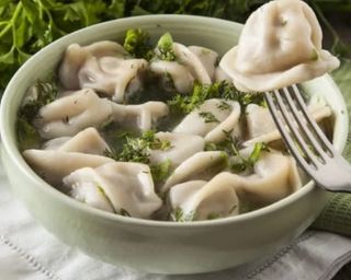 Пельмени со сметаной