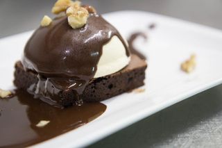 Brownie de chocolate y nueces