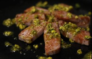 Tonno Scottato con Granella di Pistacchio di Bronte