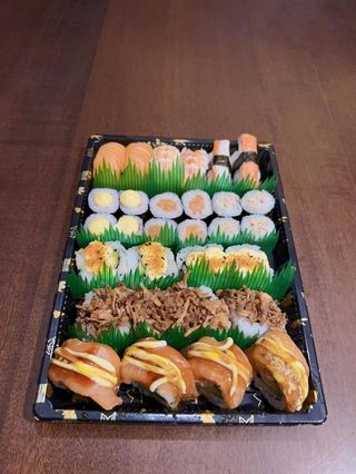 73. Sushi box - 30 pezzi