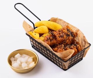 Pollo fritto in salsa piccante