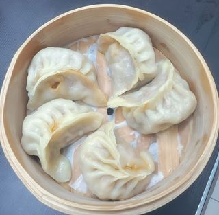 8. Ravioli con maiale alla griglia 5 pezzi