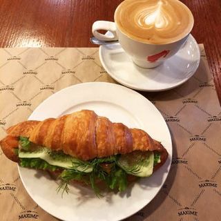 Меню круасан с куркою та сиром чедер+кава на вибір