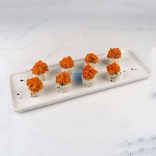 Uramaki spicy sake