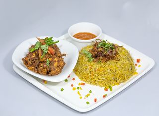 Ayeyo Rice and Chicken Suqaar 