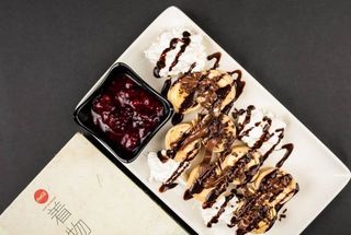 Peanut butter banana sushi