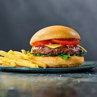Beef Burger With Chips