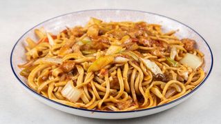 1. Stir-Fried Hand-Pulled Noodle with Vegetables 蔬菜炒面