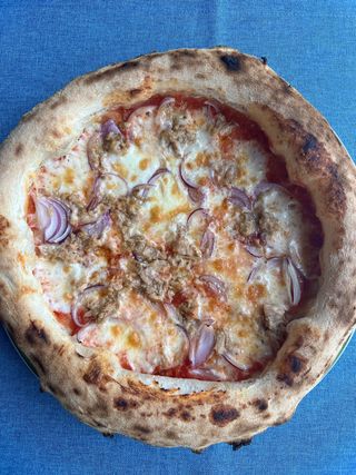 Pizza Tono e Cipola Ø32cm