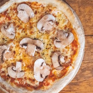 Pizza Funghi (33 Cm.)