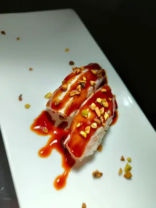 969.  Nigiri tuna style - 2 pezzi
