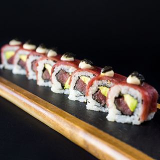 URAMAKI TUNA TARTUFO /8 UDS