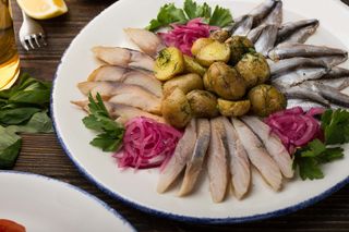 Холодна рибна таріль (150/100/30г)