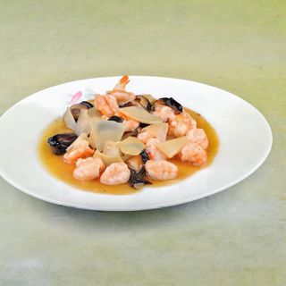 72. Gamberi con funghi e bambù